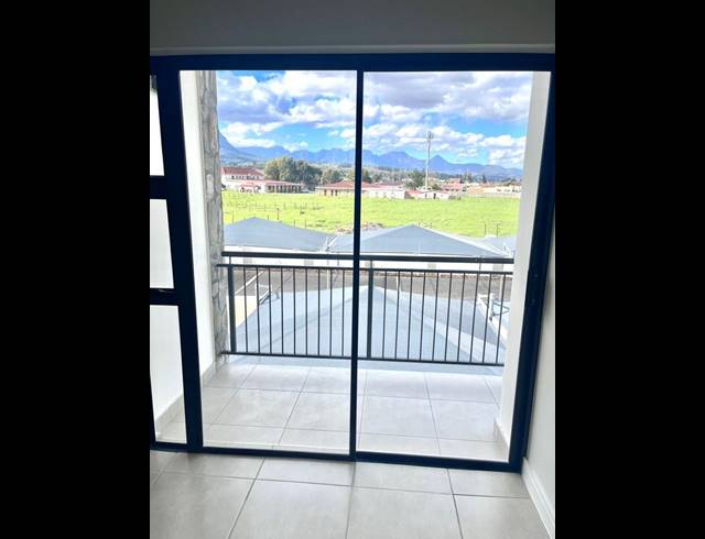 1 BEDROOM PROPERTY TO RENT IN THE HUNTSMAN